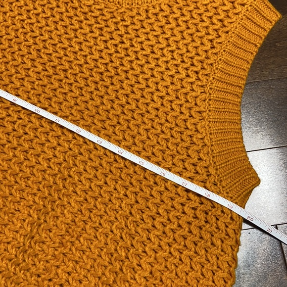 Mustard Yellow Chunky Knit Vest - Picture 11 of 12
